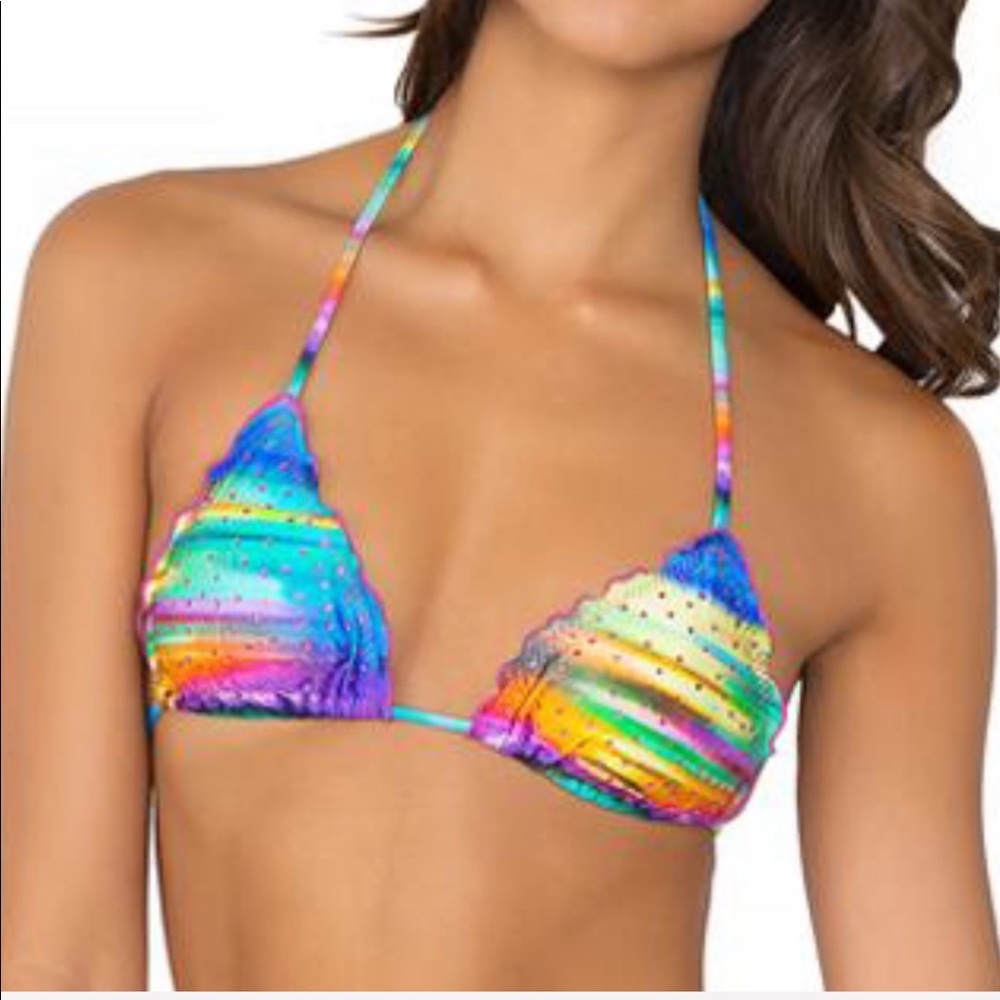 Luli Fama wavy Triangle top